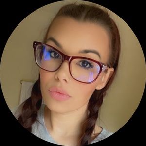 Meet your Posher, Mandy